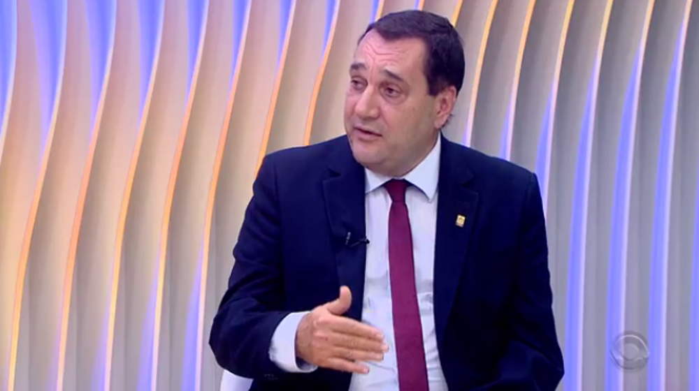 Cancellier disse que medidas de ilumina&ccedil;&atilde;o e videomonitoramento s&atilde;o discutidas (Foto: Reprodu&ccedil;&atilde;o/RBSTV)