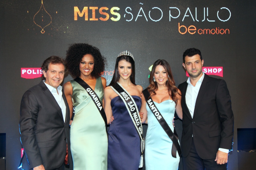 No palco Rogério Nogueira, diretor de comunicação e marketing da Polishop  , a 2 colocada Letícia Lopes e eleita Mis São Paulo be Emotion 2018, Paula Palhares e a 3 colocada, Natalia Oliveira e o empresário João Appolinário, presidente da Polishop.