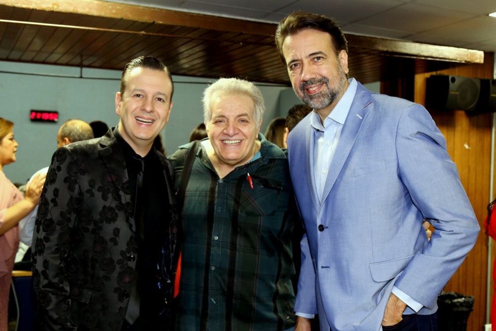 Entre amigos, os apresentadores de Tv , Celso Zucarelli e o colunista  Antônio Salani e Jorge Lordello.