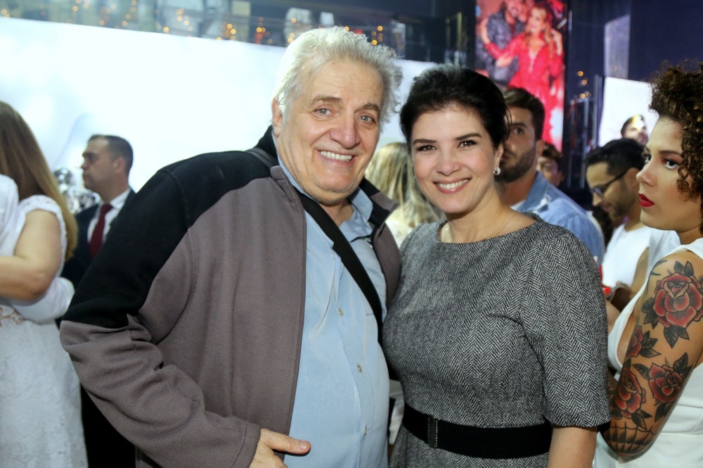 O colunista Antônio Salani e a jornalista Mariana Godoy Entrevista pela RedeTV! e âncora do Café das Seis SP, na Rádio Globo.