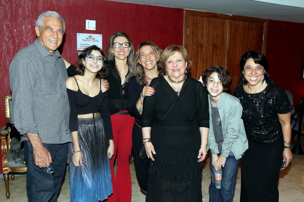 Toda a família Cavalheiro com o pai, Wilson Cavalheiro e Mariah e Giovana e Andréa e  a mãe Wanda Cavalheiro e o neto Pedro e Mariane Cavalheiro