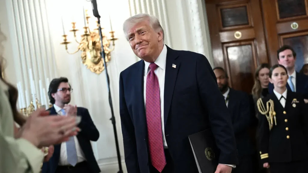 Trump estende cessar-fogo, mesmo sem acordo com o Irã