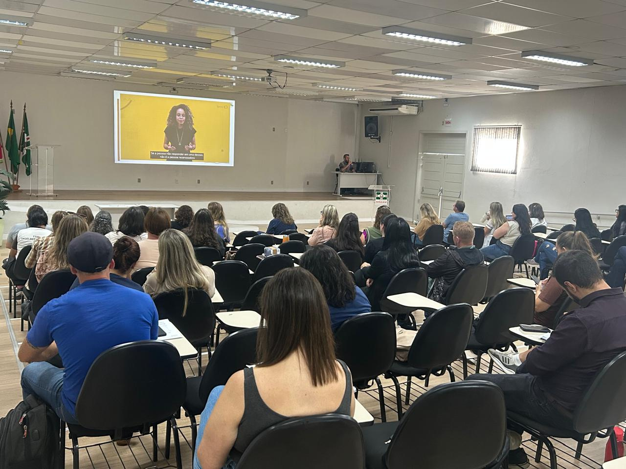 São Bento do Sul promove formação sobre equidade racial na rede municipal de ensino