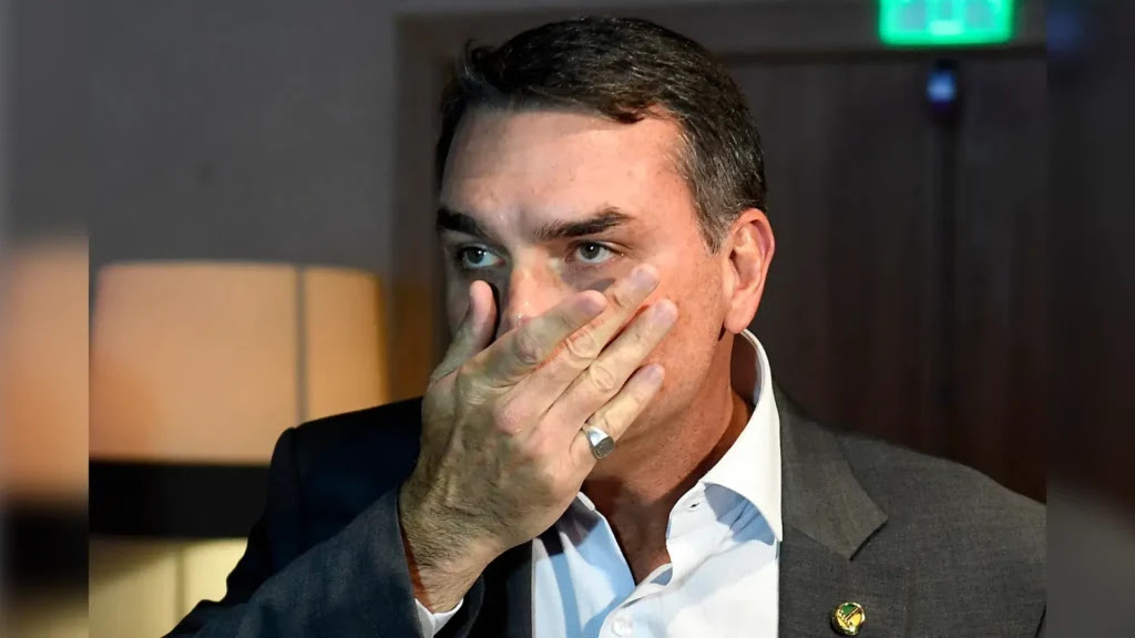 Meio/Ideia: Flávio perde jovens, alta renda e centro-direita