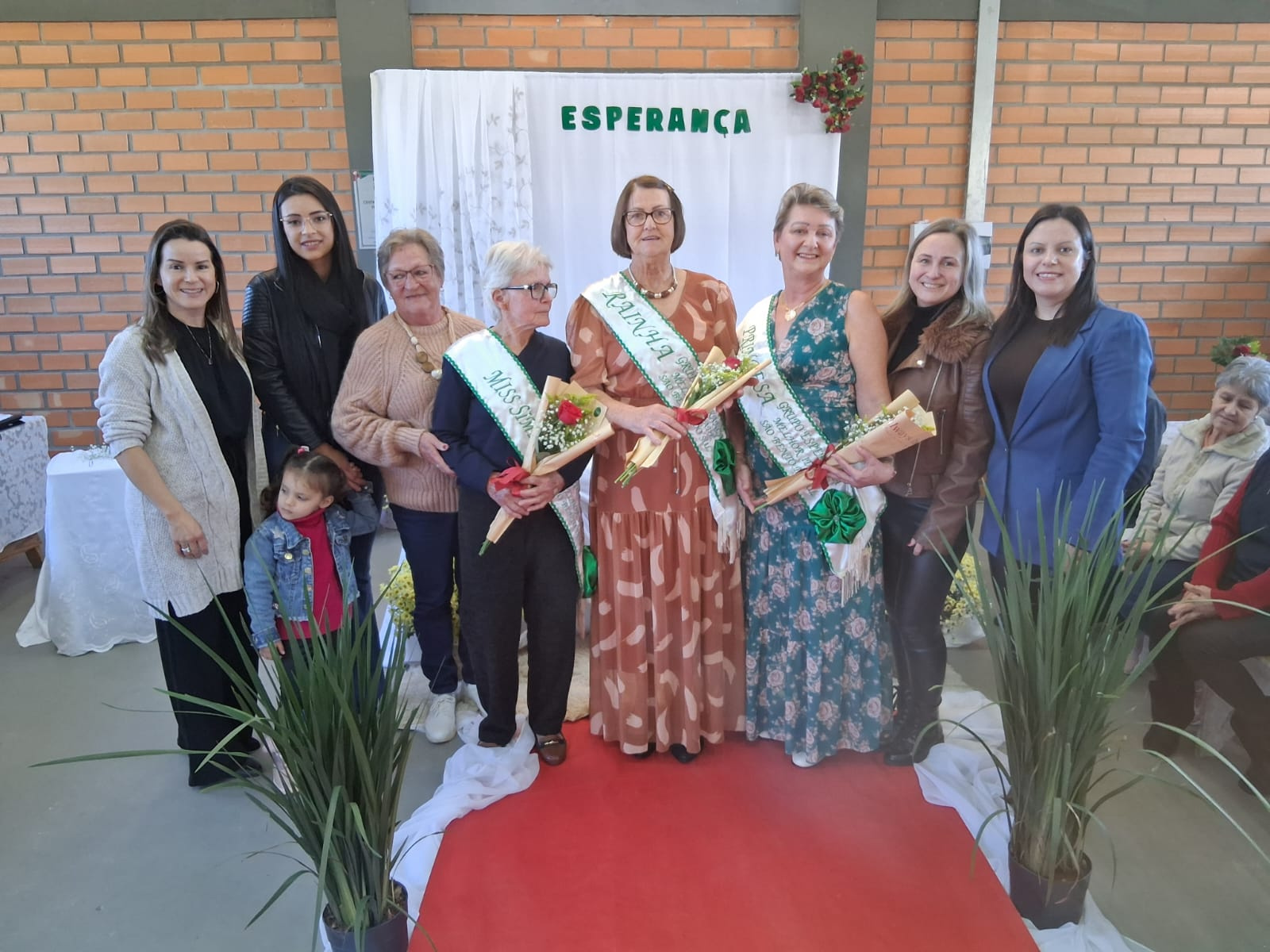 Grupo Esperança elege Rainha da Melhor Idade em tarde de celebração e valorização da pessoa idosa