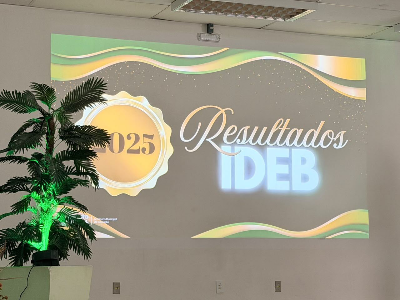 Prefeitura reconhece escolas municipais pelos resultados do IDEB 2025