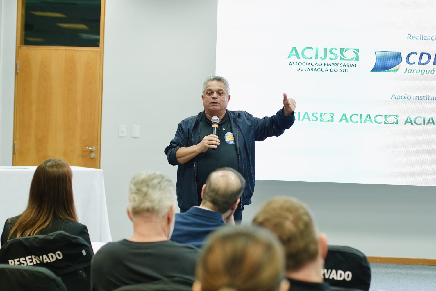  Parado por horas na BR-101, João Rodrigues propõe interferência estadual nas rodovias federais  ­  